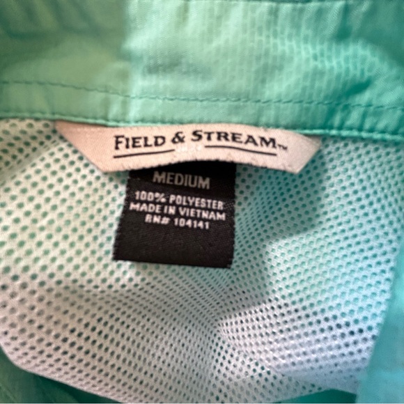 Field & Stream green performance fishing button down vented wicking Size M - Picture 5 of 9